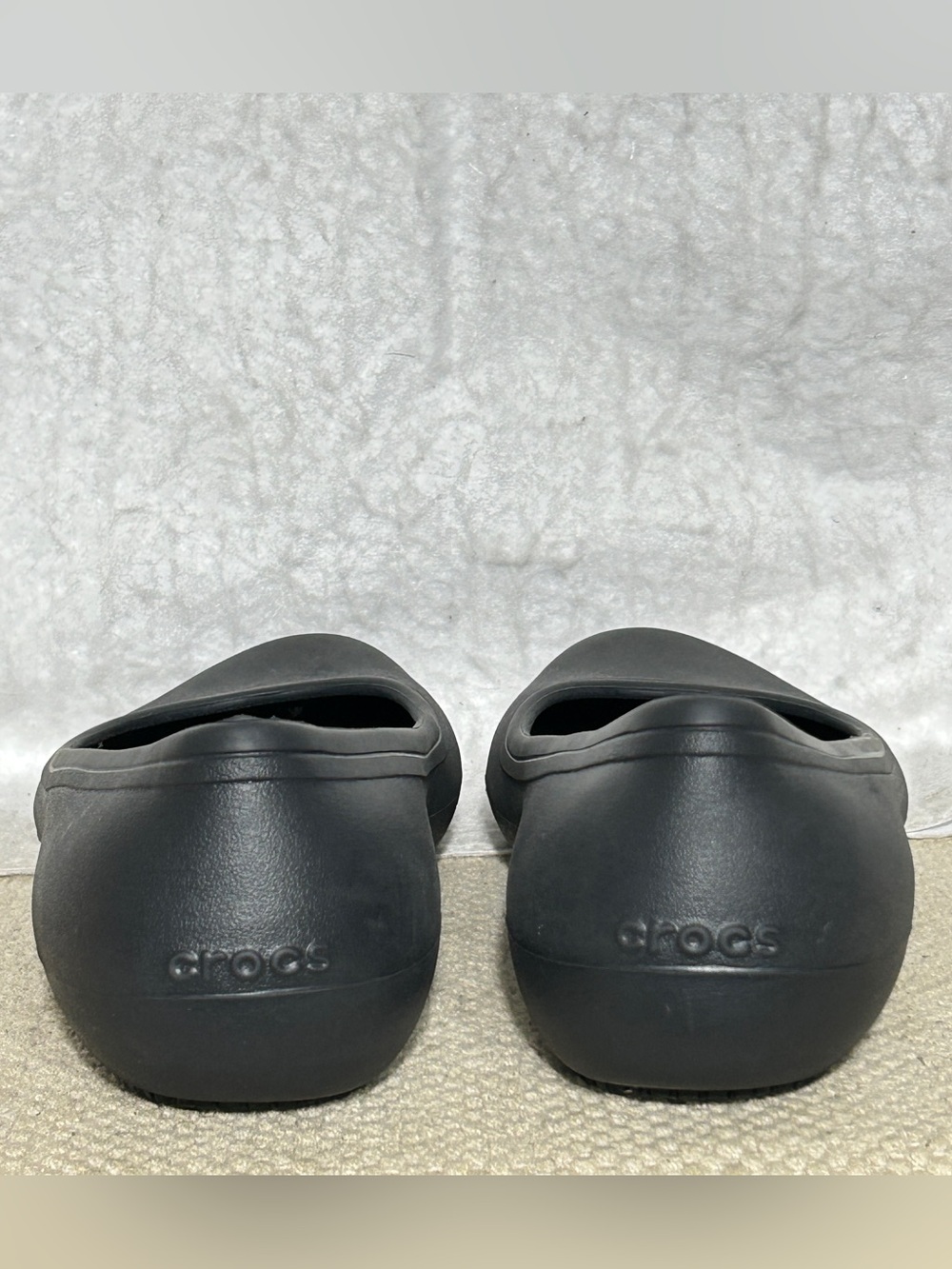 Crocs Womens Black Lightweight Slip Resistant SlipOn Work Ballet Flat Shoes SZ 7 - Picture 4 of 11
